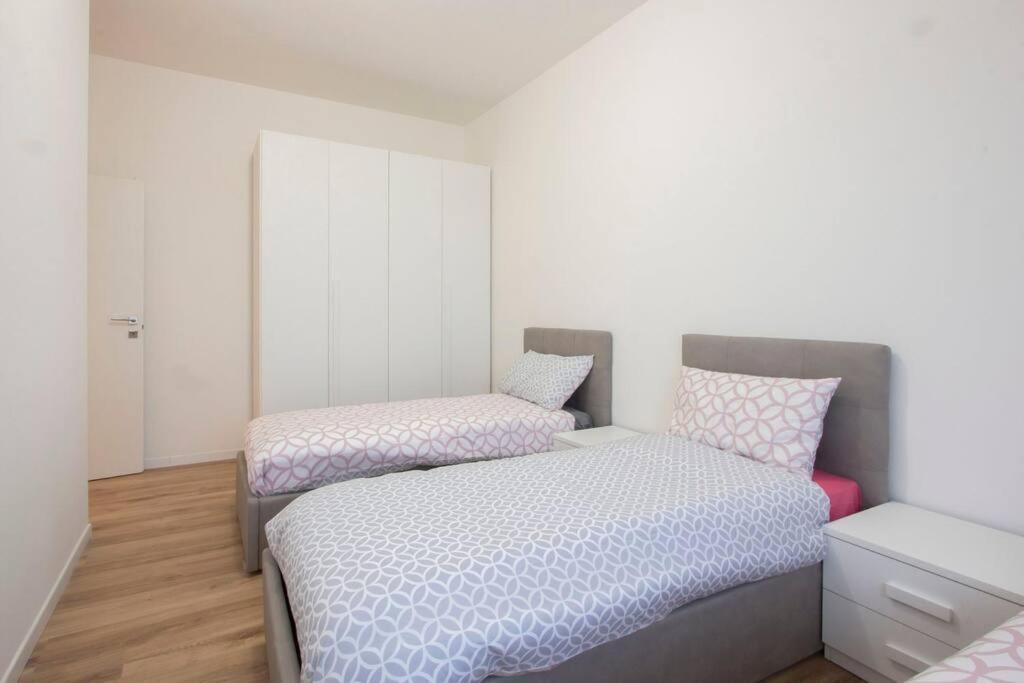 Senago'S Home - 15 Minuti Rho Fiera Exteriör bild